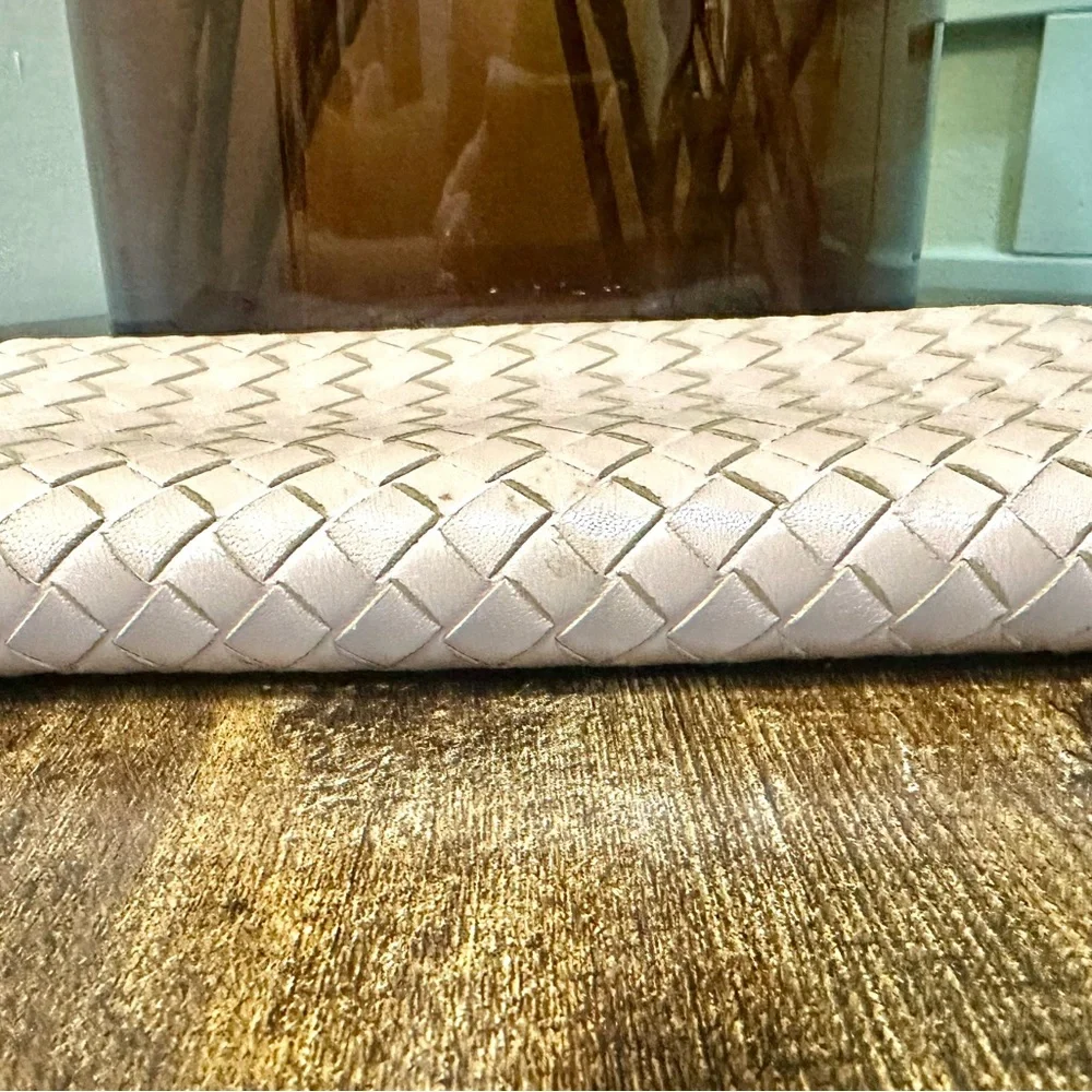 Bottega Veneta Intrecciato Light Blush Long Wallet